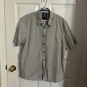 English Laundry men’s large button up short sleeve shirt. Good condition.